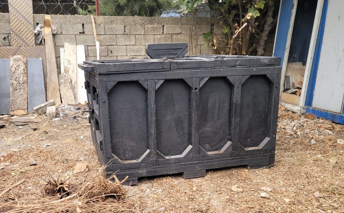 Composting Bin for Waste Reduction 